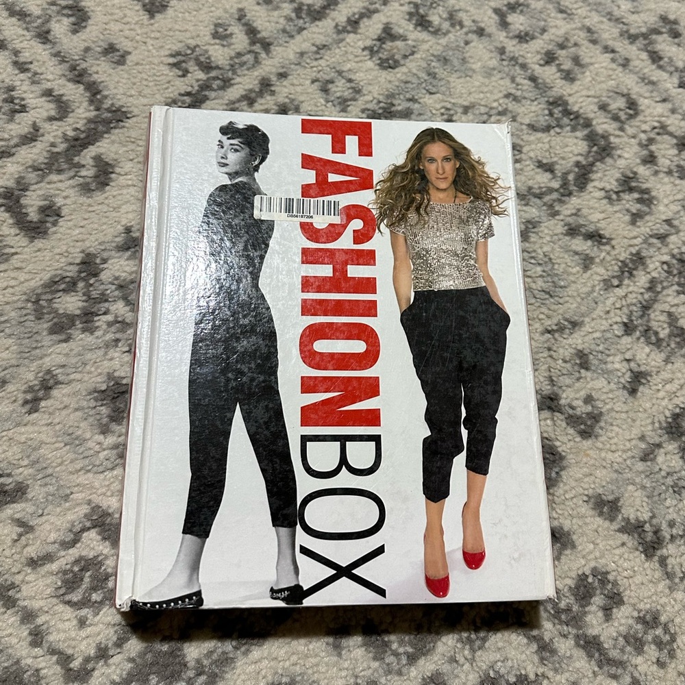 Fashion Box Book